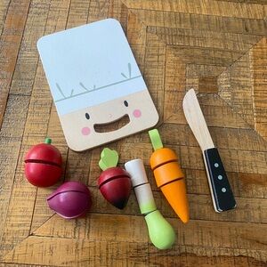 Tender Leaf Toys Wooden Velcro Vegetable Cutting